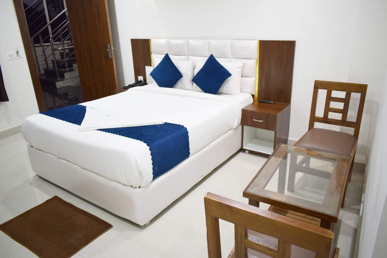 Hotel Skyland Warangal Rom bilde
